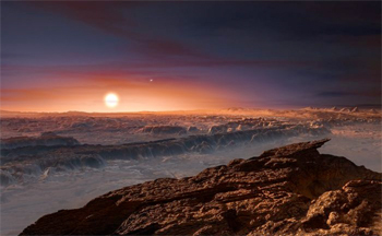 Ilustração da superfície do planeta Proxima b que orbita a estrela anã vermelha Proxima Centauri. A estrela dupla Alpha Centauri AB é visível para cima e à direita da Proxima Centauri. Crédito: ESO. 
