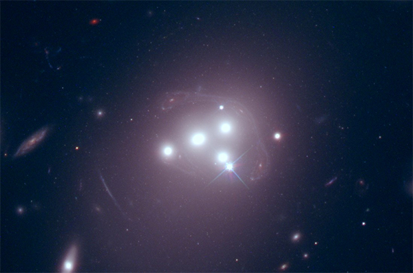  Coração do enxame Abell 3827 - Hubble.